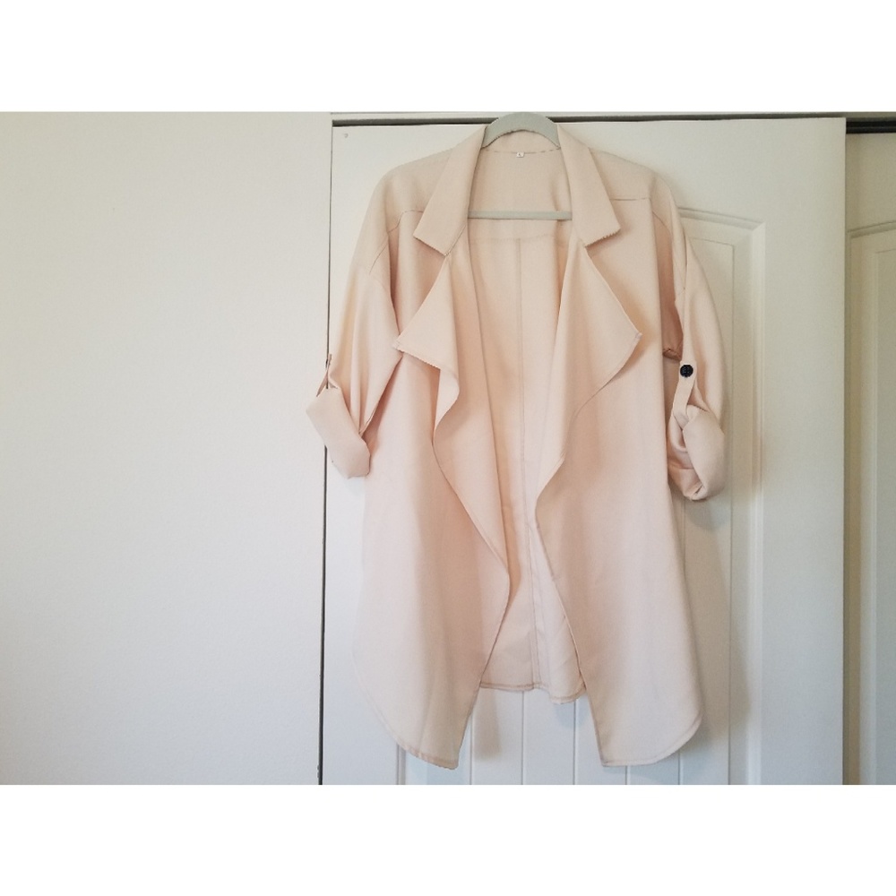 Top shirt with roll tab sleeves